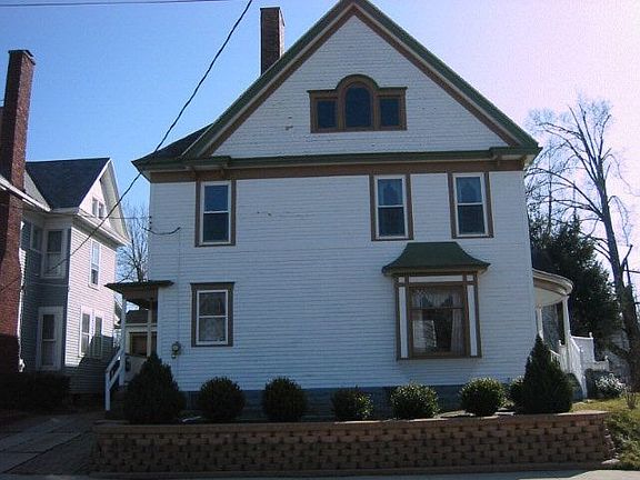 2nd image of 303 S Boston St