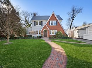 5 Euclid Pl, Montclair, NJ 07042