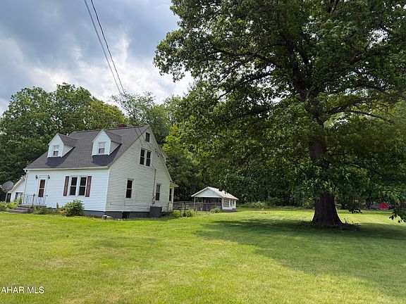 2nd image of 6957 Bedford Valley Rd