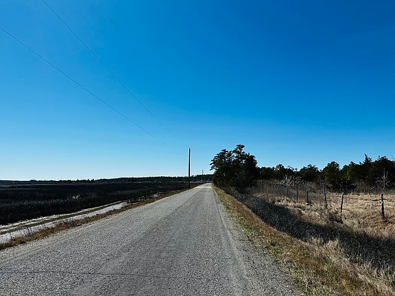 Facing West on Bethel Beach Road