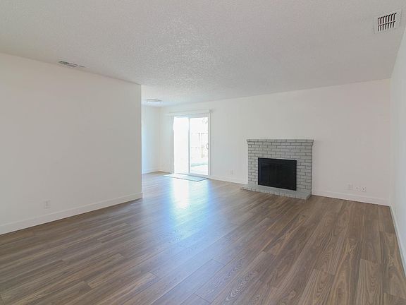 3rd image of 4525 Baumgart Way