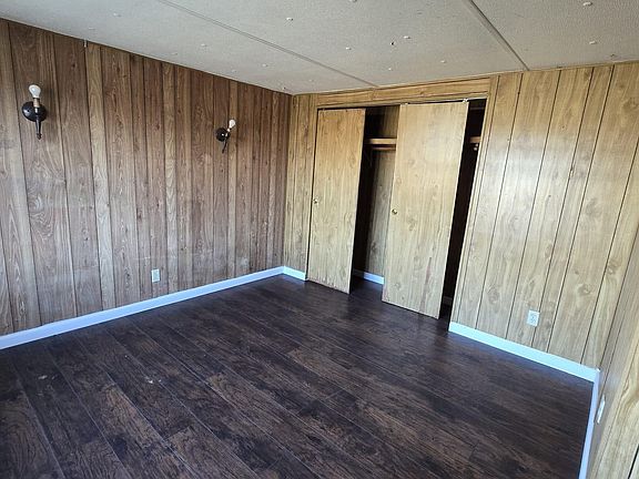 3rd image of 18509 Blake Manor Rd