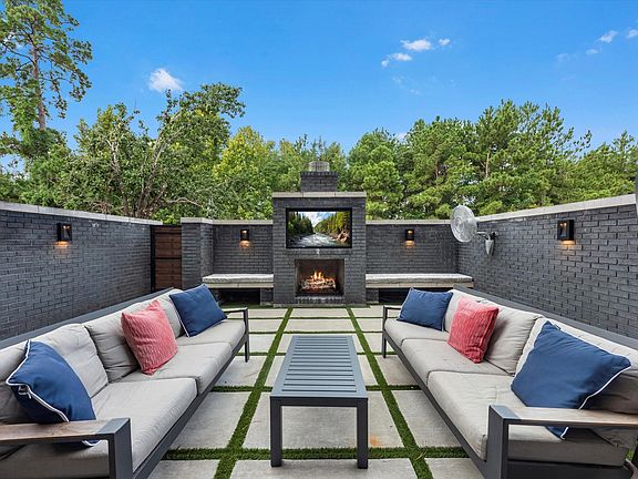 2nd image of 6404 Haskell St