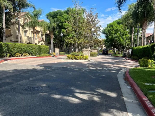 12466 Quintessa Ln, Mira Loma, CA 91752