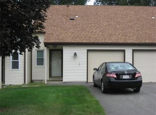26 Decarolis Dr, Tewksbury, MA 01876
