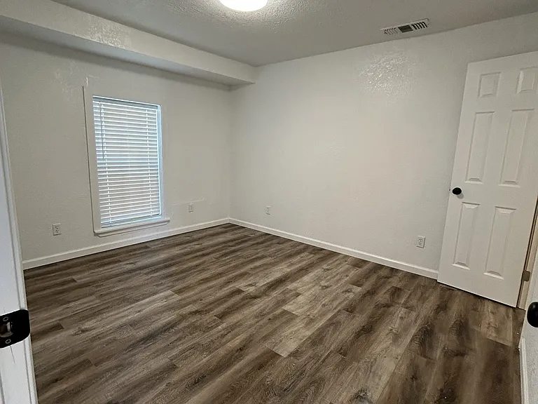 4623 S Lipscomb St — Photo 13