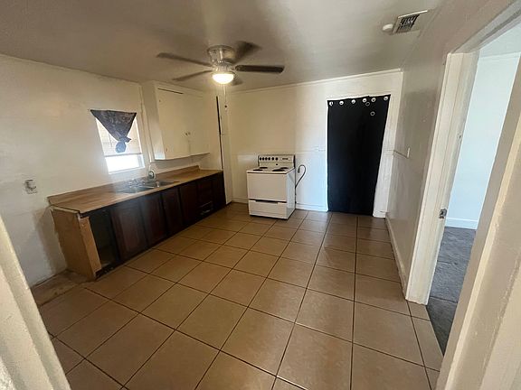 3rd image of 1010 E Brady Ave