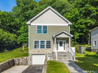42 White Avenue, Middlebury, CT 06762