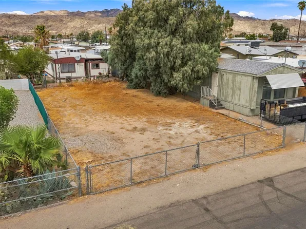 1875 Oliver, Bullhead City, AZ 86442