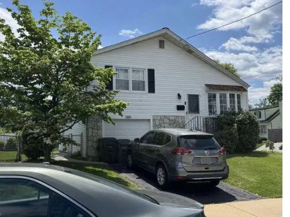 1555 Osbourne Ave, Roslyn, PA 19001