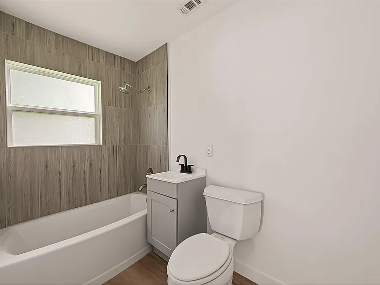 3922 Alsace St — Photo 26