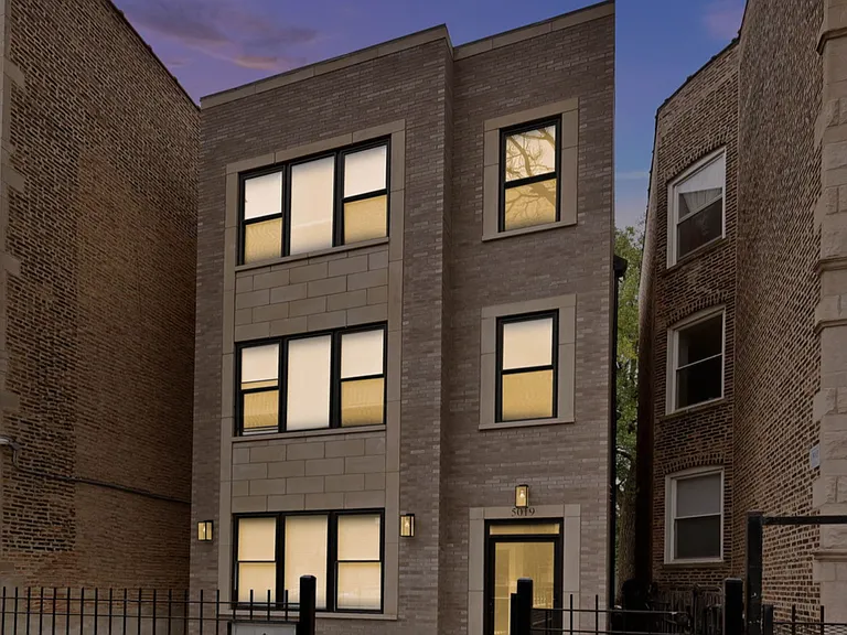 5019 S Indiana Ave — Photo 1