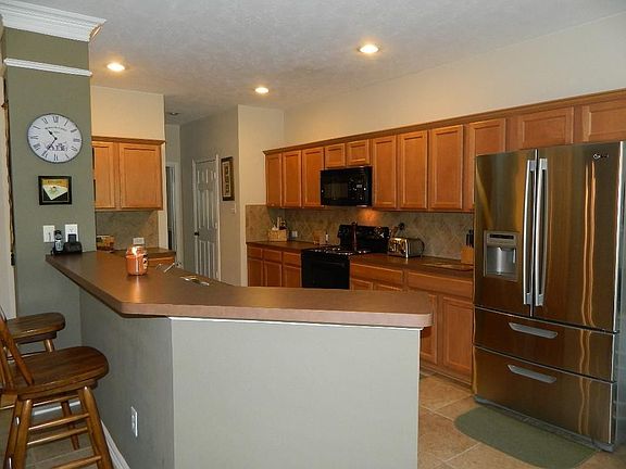 3rd image of 7420 Hollow Cove Ct