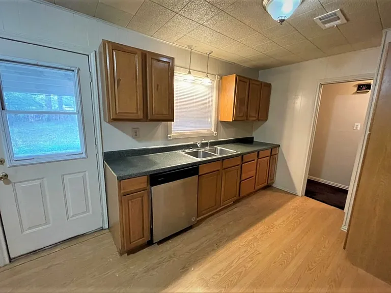 5030 Stardust Dr — Photo 6