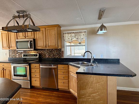 4th image of 315 Blue Goose Lane