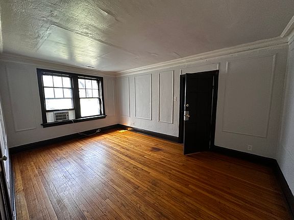 5th image of 3709 Keokuk St APT 2N