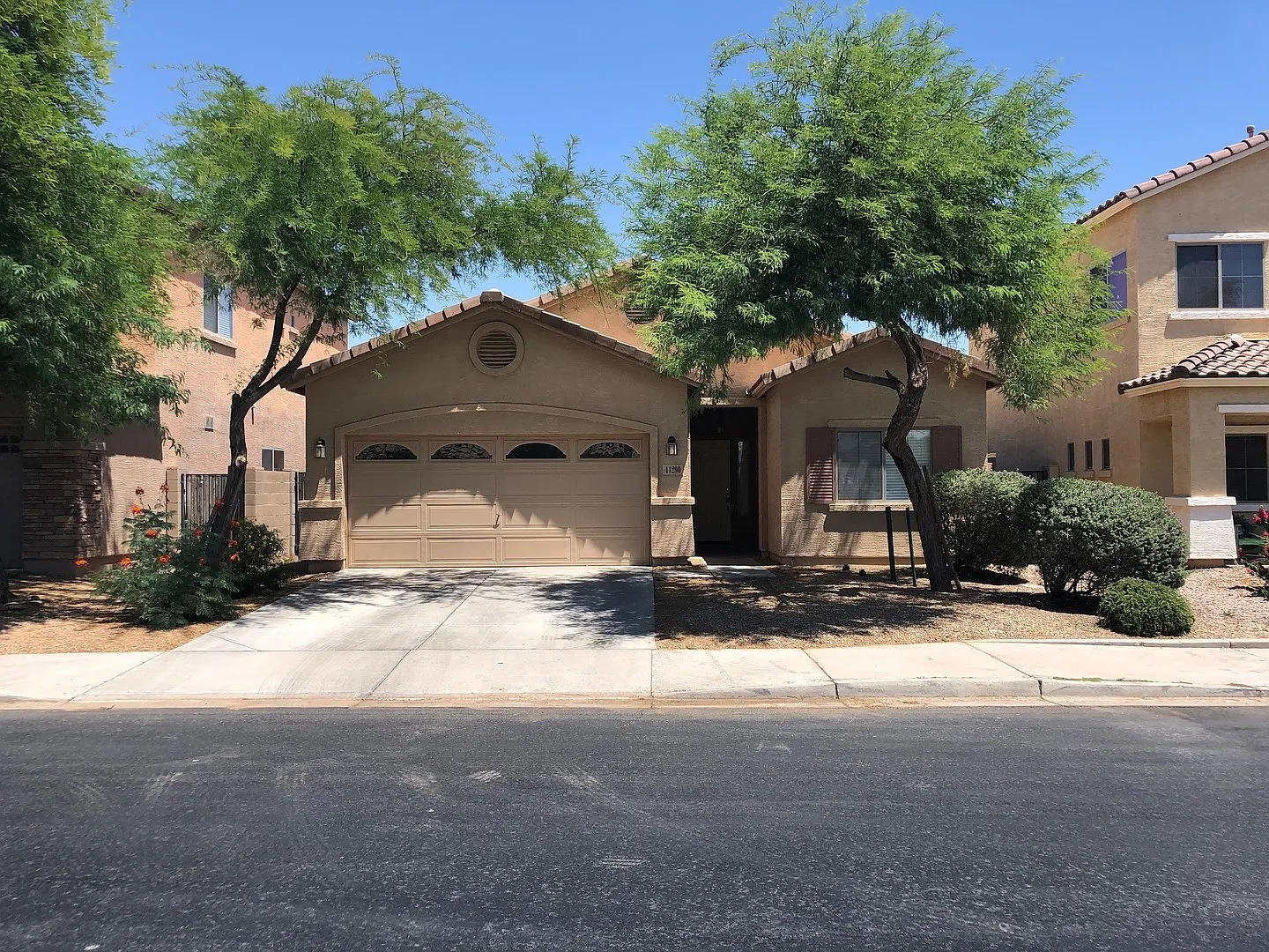 Beautiful Single-Level 3 Bedroom, 2 Bathroom Home in Maricopa — Photo 4