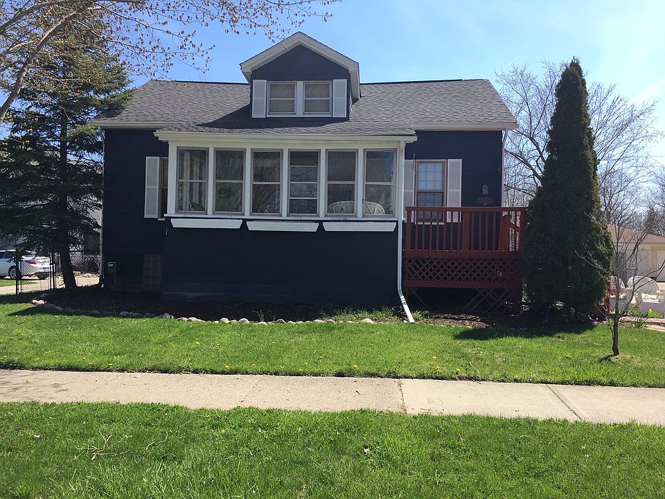 2nd image of 30118 Maison St