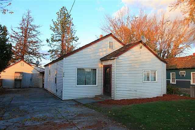 1st image of 204 W Deschutes Ave