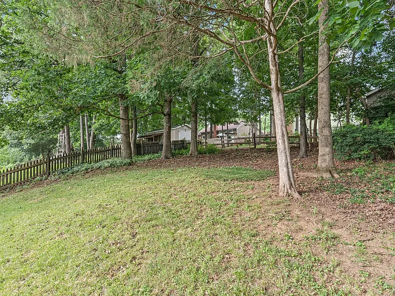 9701 Little River Ct — Photo 32