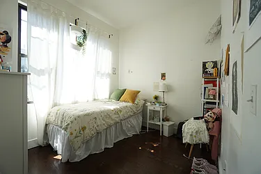 Rented by Rennit Inc.