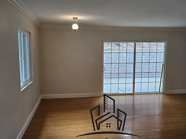 27350 Denoya Dr — Photo 7