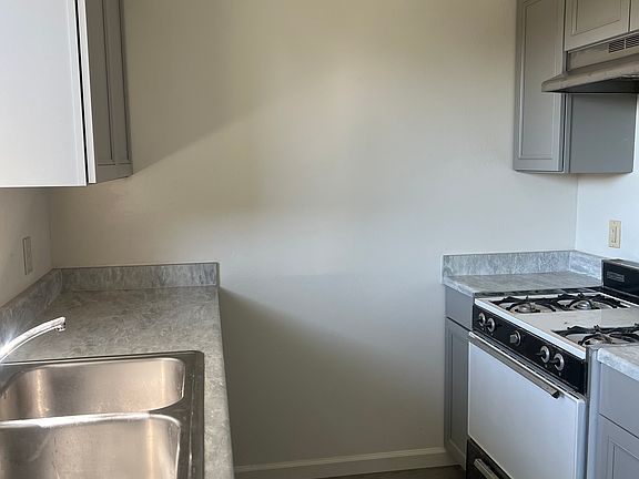 5th image of 714 Tanner Dr APT A1