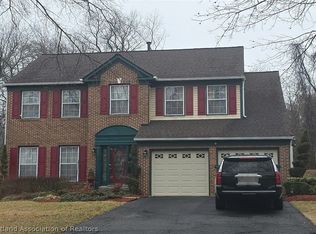 804 Falls Lake Dr, Bowie, MD