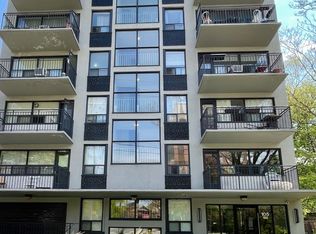 105 Raglan Ave #504, Toronto, ON M6C 2K7
