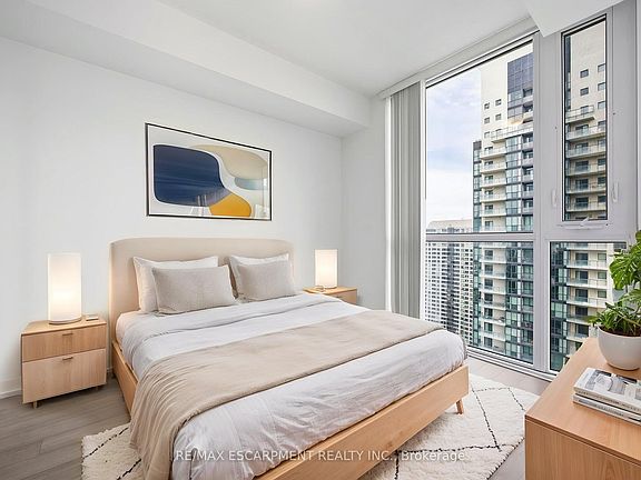 5th image of 5180 Yonge St #2909