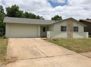 374 Stoneport Dr, Dallas, TX 75217