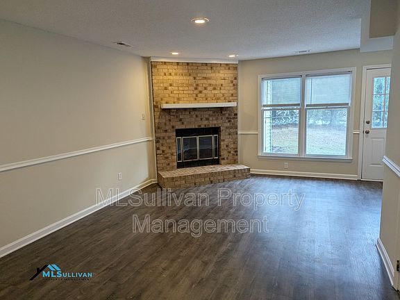 5th image of 3 Durbin Pl #1