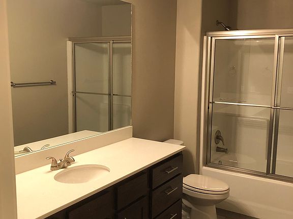 5th image of 603 W Weymouth #B