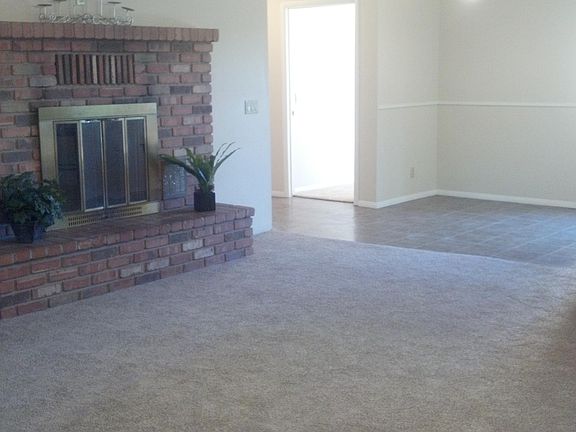 4th image of 80 E Spur Drive