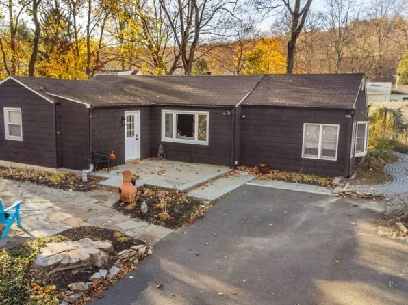 52 Memory Ln, Denville Twp., NJ 07834