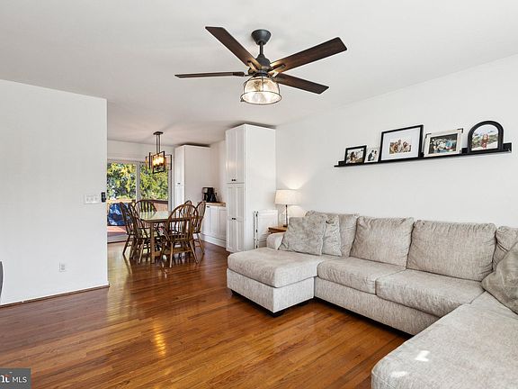 5th image of 7007 Cedar Crest Dr