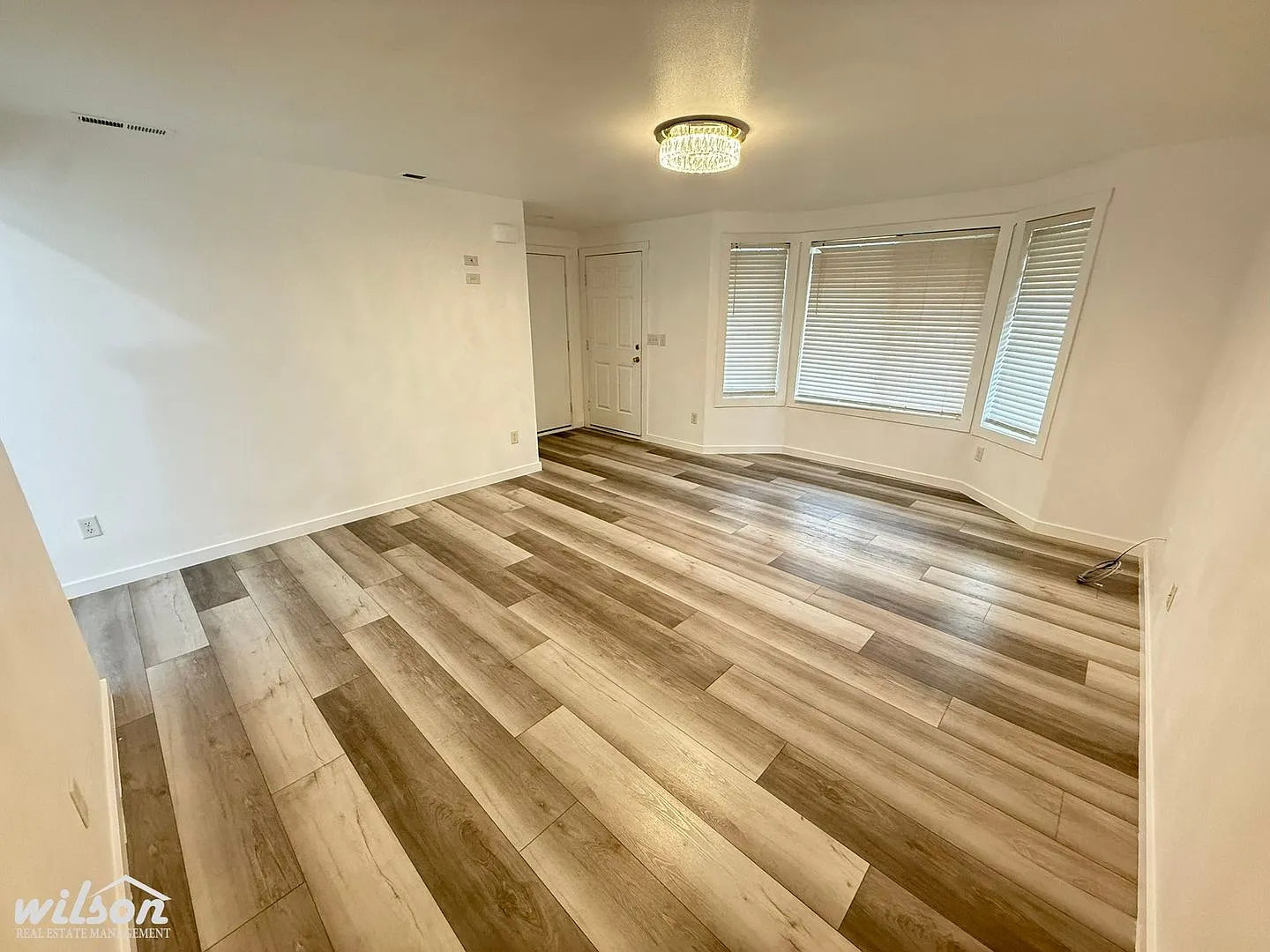 3 Bed, 2 Bath Home with a Two-Car Garage, Lawn Care Included in Moxee! — Photo 2