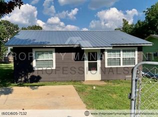 1552 Reddix St, Jackson, MS 39209
