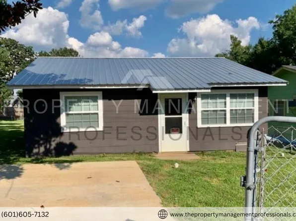 1552 Reddix St, Jackson, MS 39209