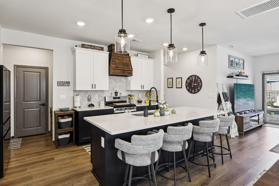 next background image