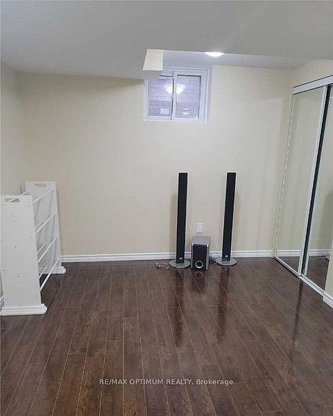 Ajax House for rent - 2 Bedrooms — photo 4