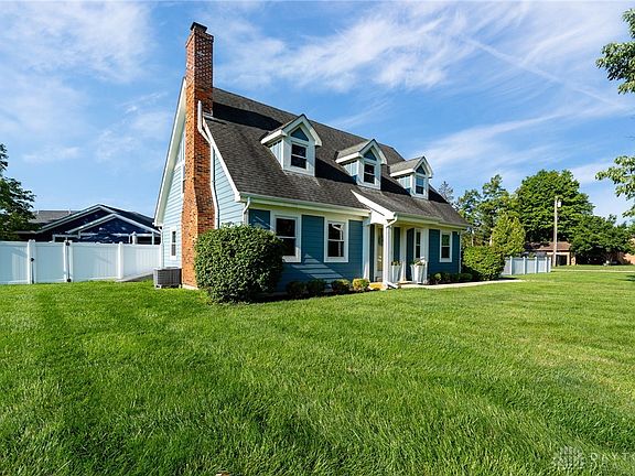 3rd image of 10007 Downing Farm Dr