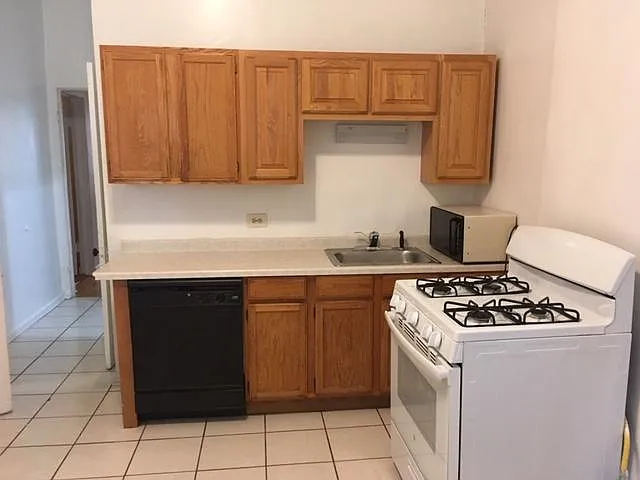 3246 N Seminary Ave #1F — Photo 9