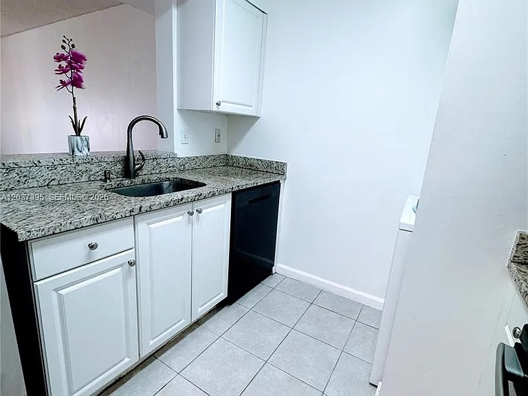 1341 SE 3rd Ave #112 — Photo 7