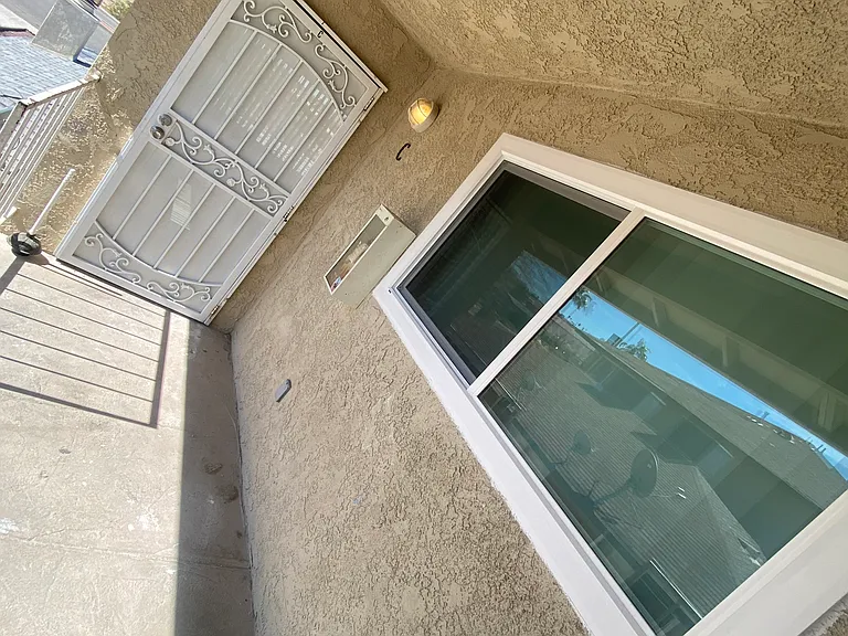 1121 Barstow Rd #C — Photo 6