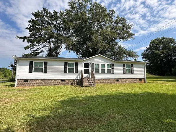 819 Blue Ridge Ave, Belton, SC 29627