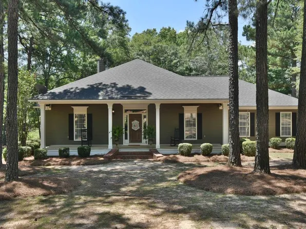 111 Chelsea Ln, Dawson, GA 39842