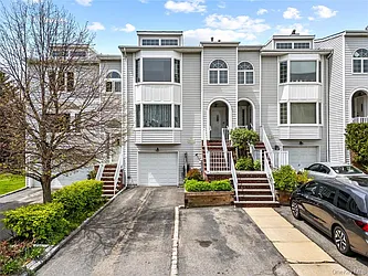 242-37 Oak Park Drive
