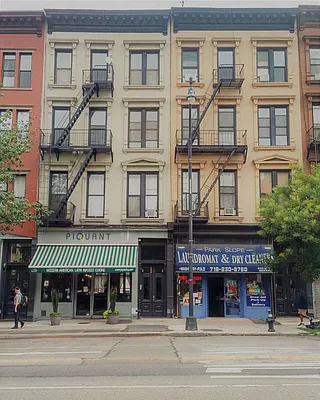 Rented by R New York | media 10