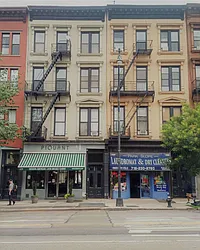 Rented by R New York